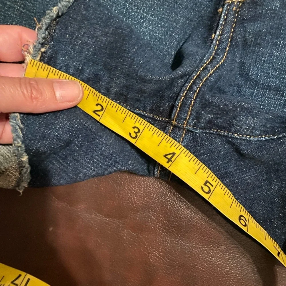 Levi’s shorts - Picture 5 of 8